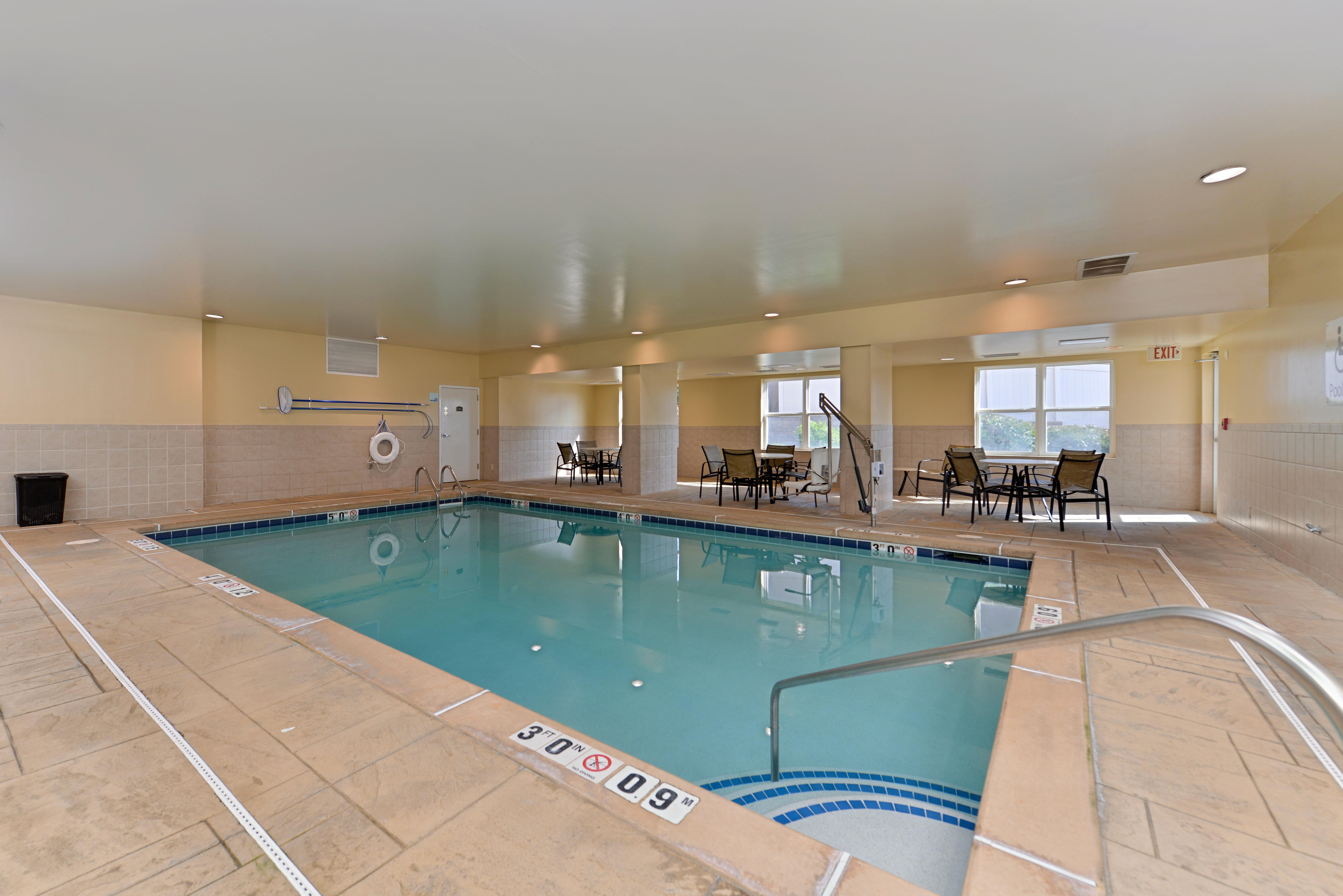Holiday Inn Express Hotel & Suites St. Louis West-O'Fallon By Ihg Bagian luar foto