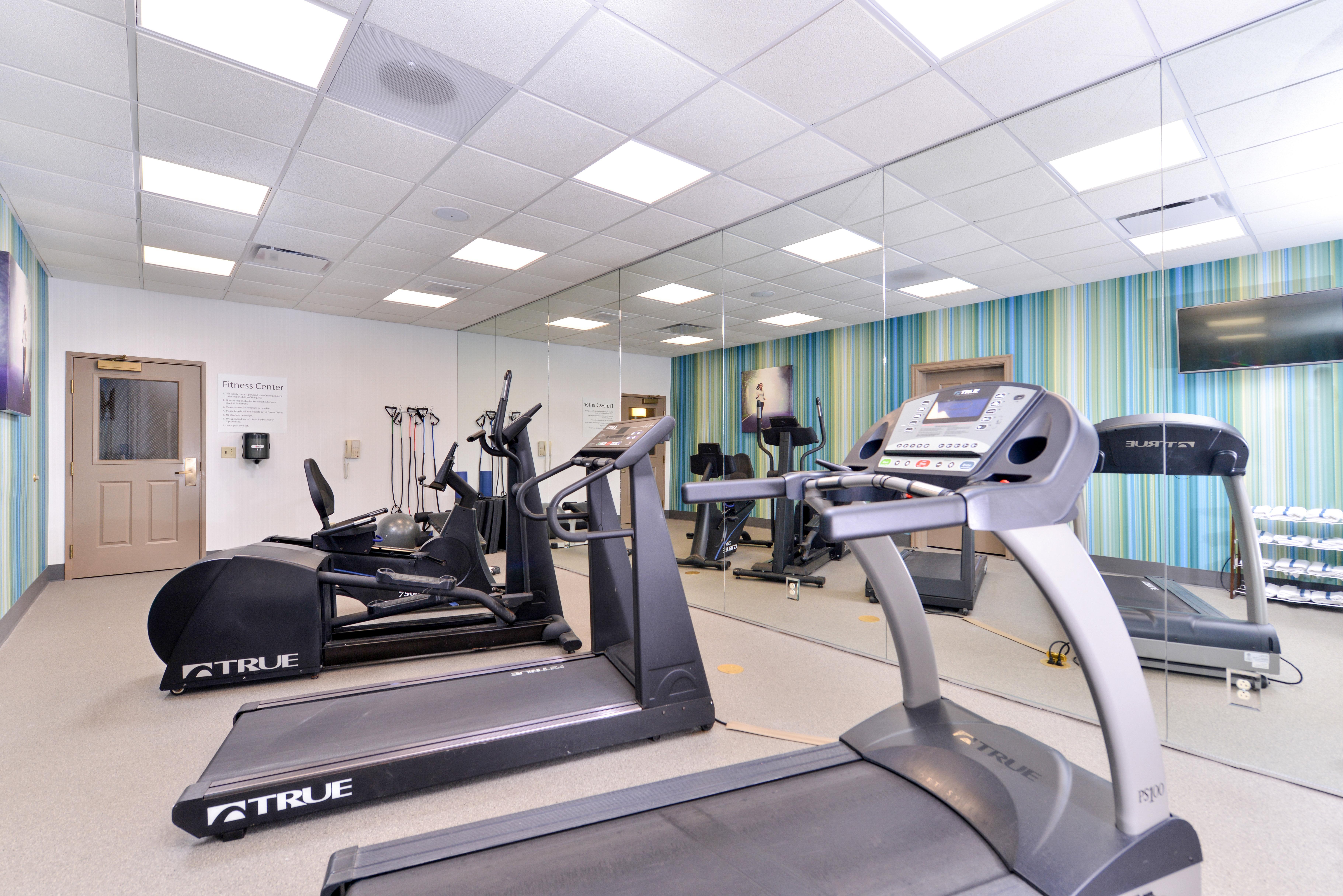 Holiday Inn Express Hotel & Suites St. Louis West-O'Fallon By Ihg Bagian luar foto