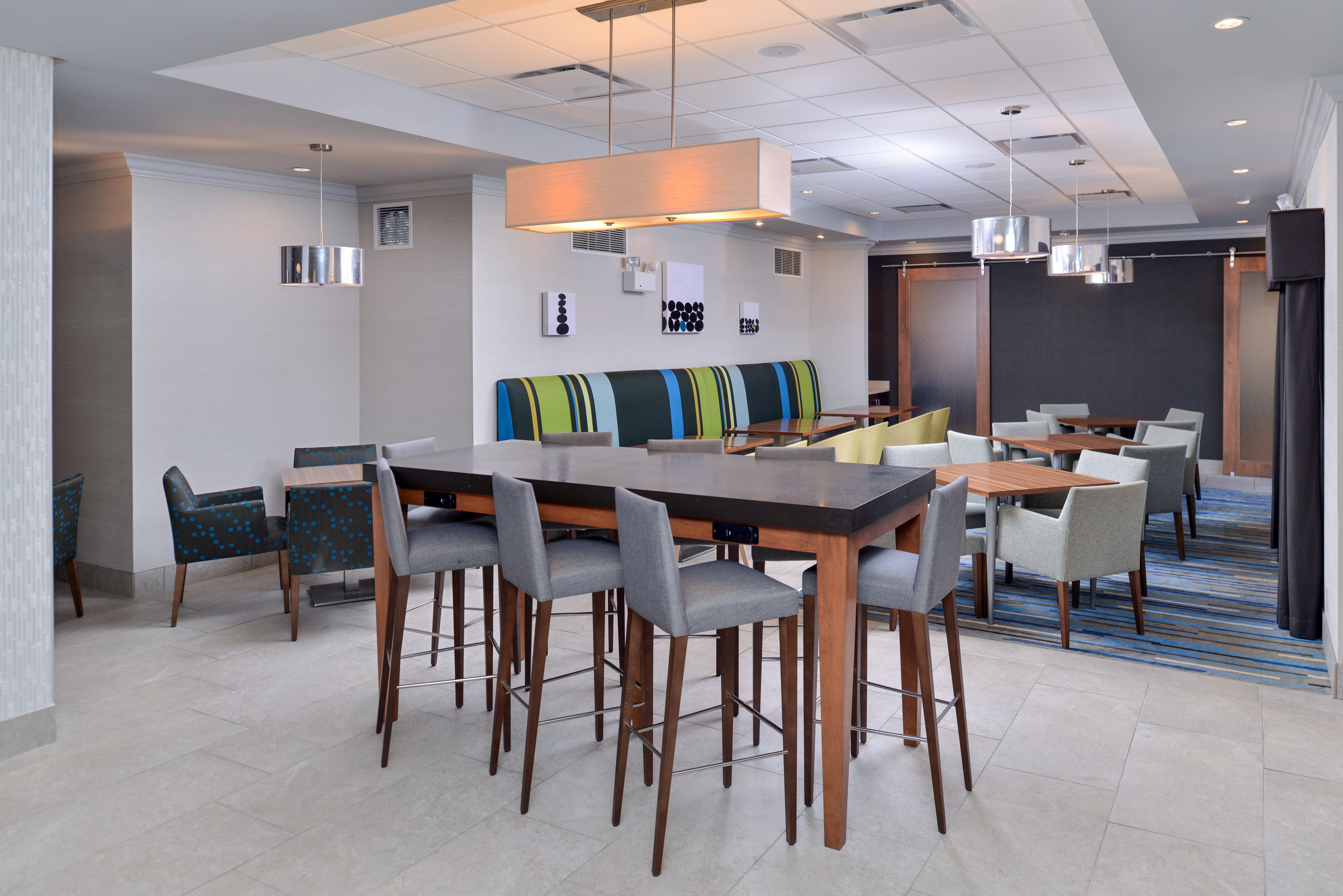 Holiday Inn Express Hotel & Suites St. Louis West-O'Fallon By Ihg Bagian luar foto